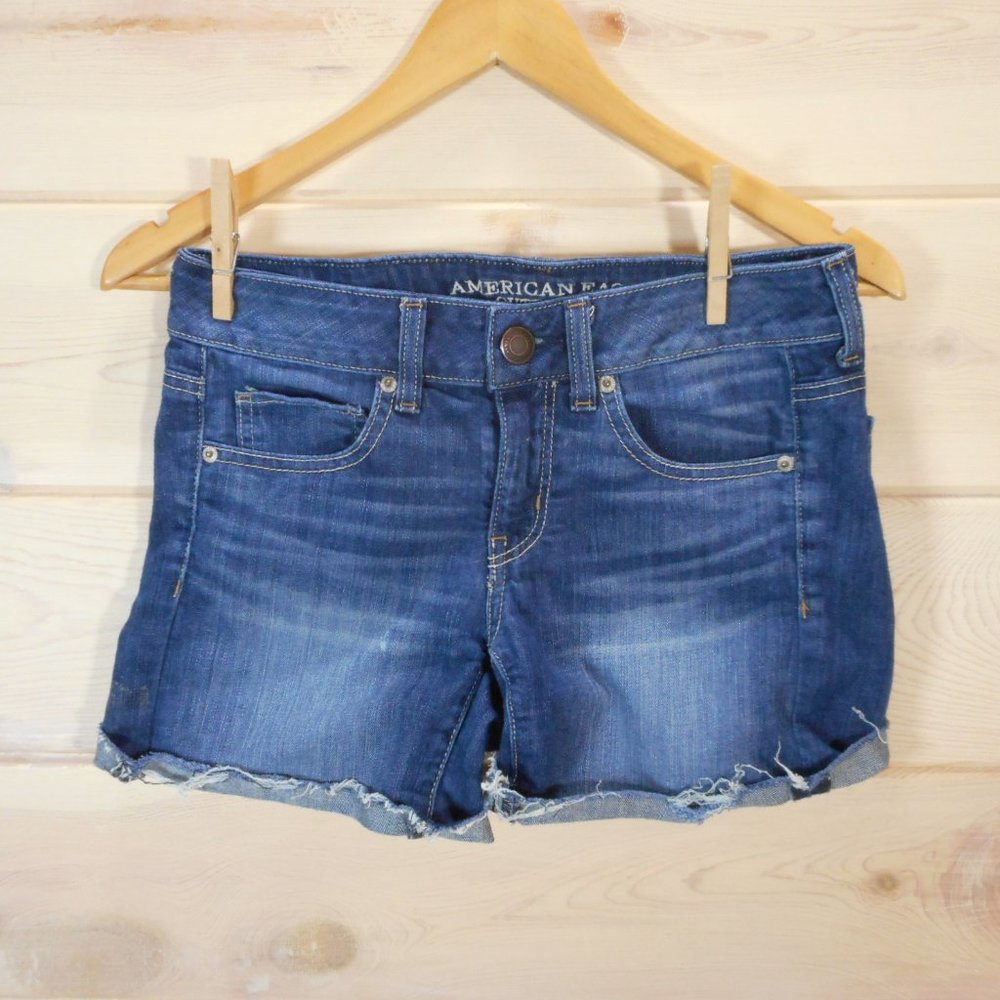 American Eagle Shorts Women's 4 Blue Jean Stretch Cuffed Raw Hem Denim 5 Pocket